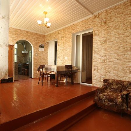 Guesthouse "Ashot Shalunts" Goris Exteriör bild