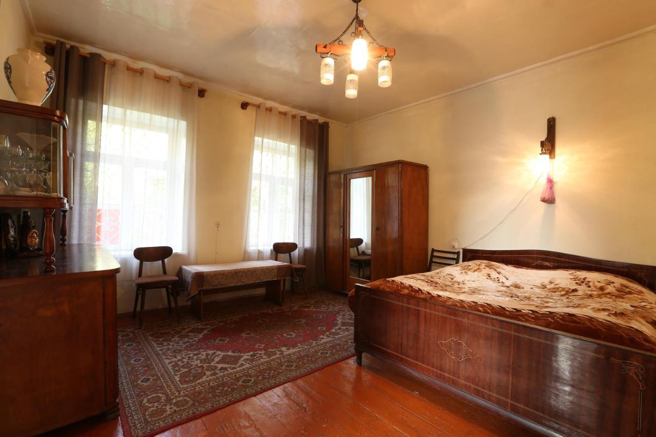 Guesthouse "Ashot Shalunts" Goris Exteriör bild